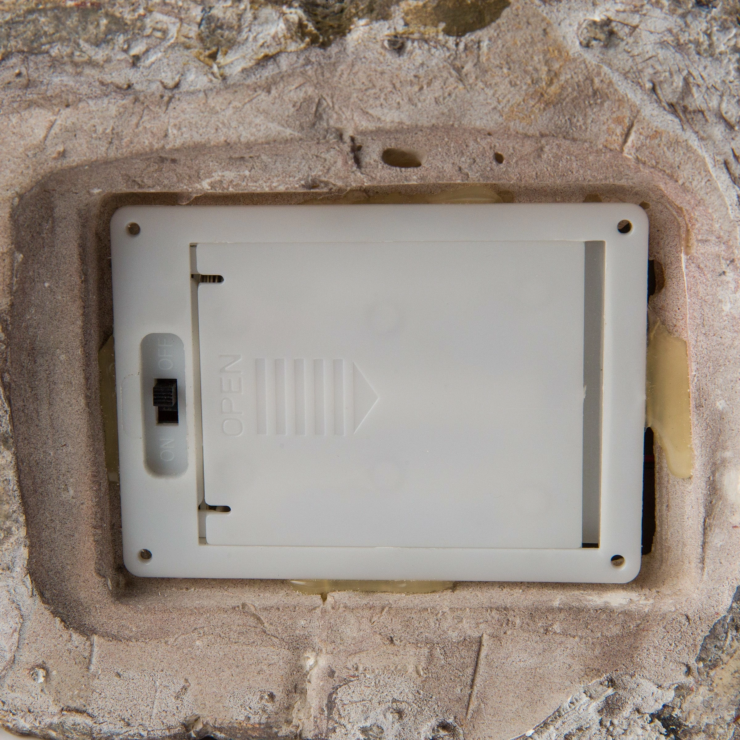 Budget π₯ Alpine Corporation 21"H Indoor/Outdoor π
Christmas Statue With Carved Wood Look And LED Lights White β¨ - Image 11